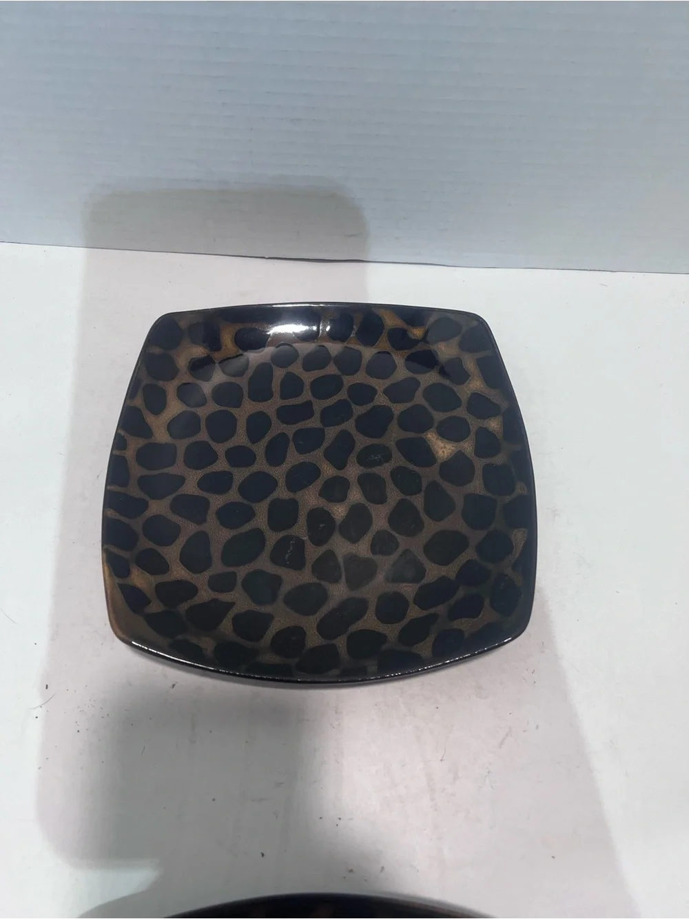 Mikasa Leopard Spot Accent Plate - Black and Brown